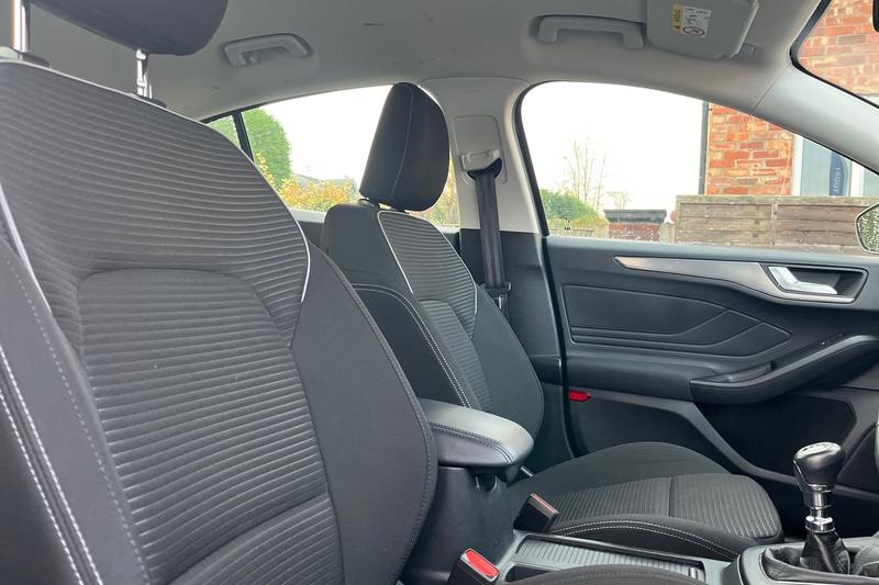 Used Ford Focus 2024 for sale - 77262029: Photo 17