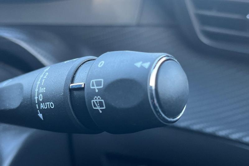 Used Peugeot 2008 for sale - 76931243: Photo 15