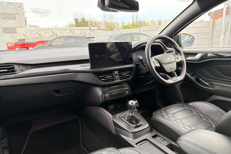 Used Ford Focus 2023 for sale - 78117235: Photo 18