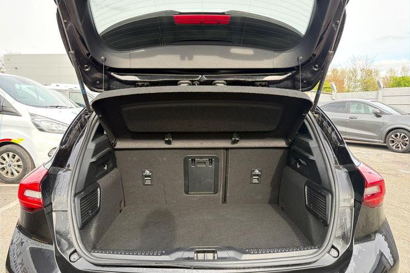 Used Ford Focus 2023 for sale - 78117235: Photo 21