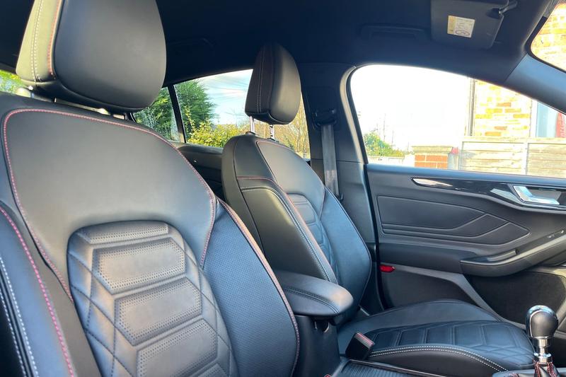 Used Ford Focus for sale - 76669157: Photo 17