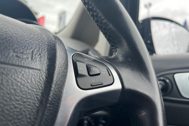 Used Ford Ecosport 2017 for sale - 76196439: Photo 40
