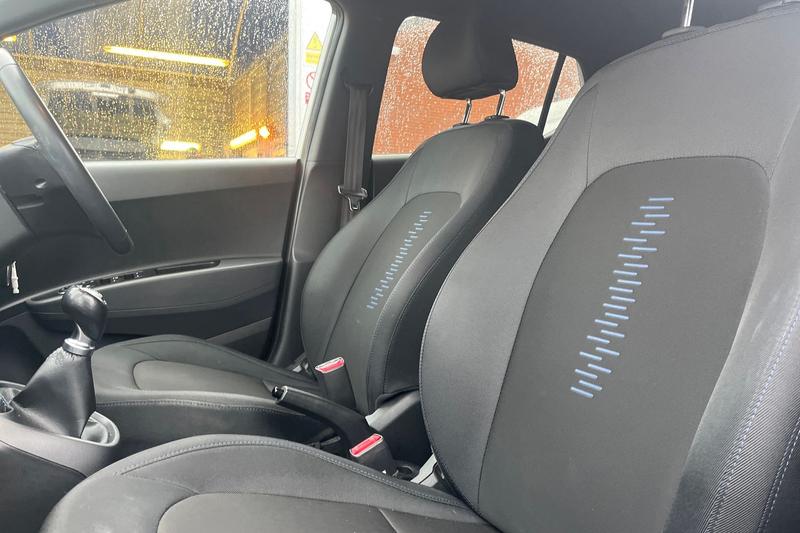 Used Hyundai i10 2018 for sale - 77128183: Photo 19