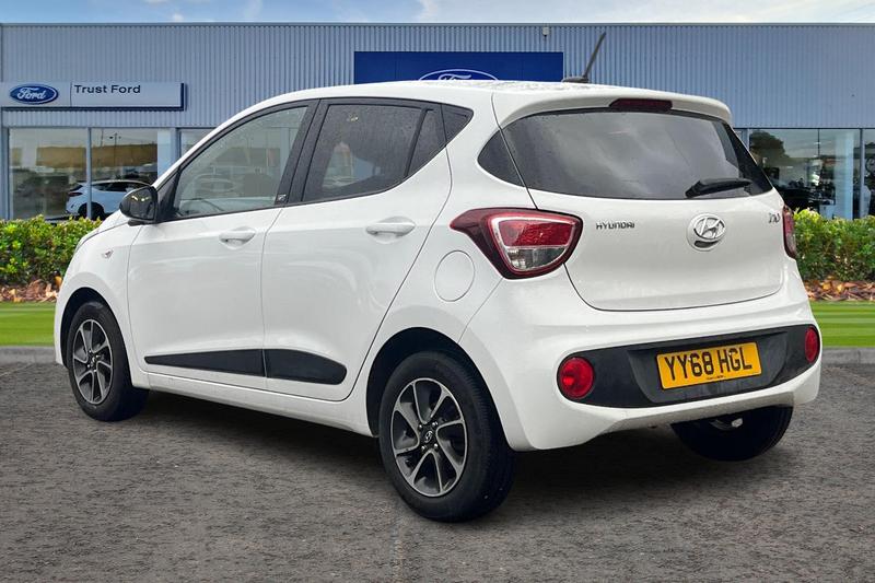 Used Hyundai i10 2018 for sale - 77128183: Photo 2