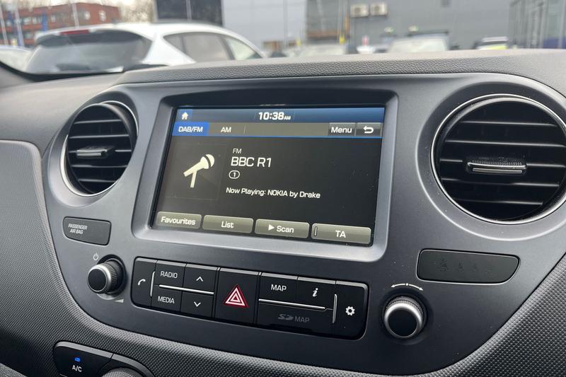 Used Hyundai i10 2018 for sale - 77128183: Photo 29