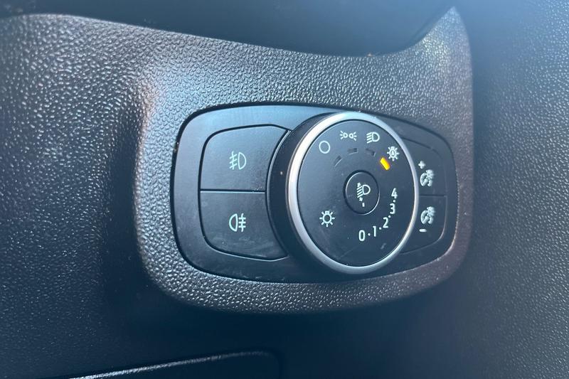 Used Ford Fiesta 2018 for sale - 76117515: Photo 30