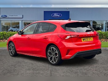 Used Ford Focus 2022 for sale - 76123788: Photo 2