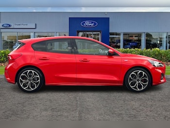 Used Ford Focus 2022 for sale - 76123788: Photo 3