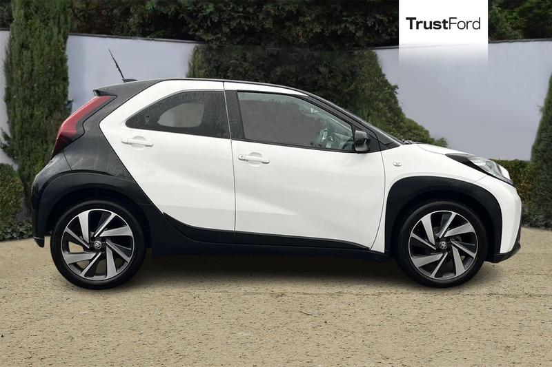 Used Toyota Aygo X 2023 for sale - 77804450: Photo 3