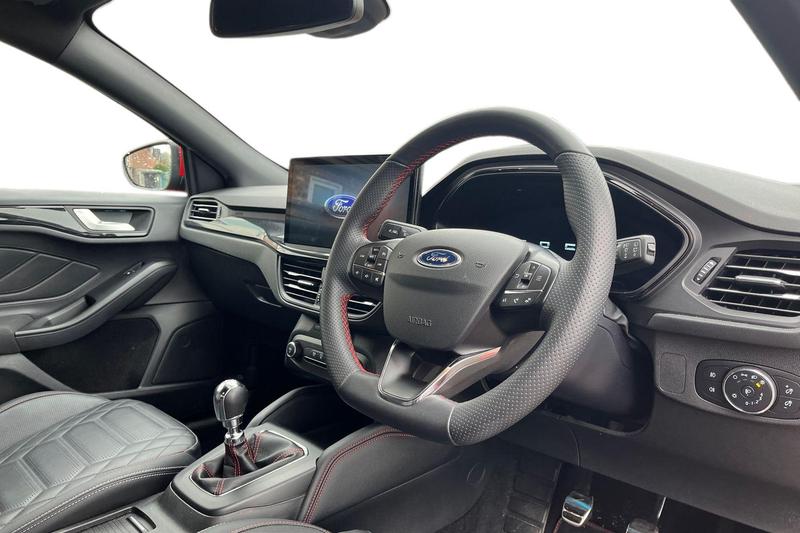 Used Ford Focus 2023 for sale - 77997153: Photo 9