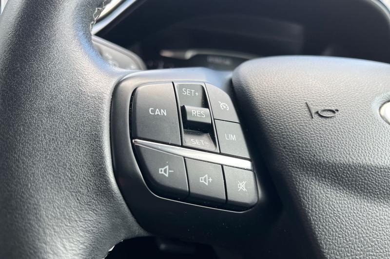 Used Ford Fiesta 2017 for sale - 78087909: Photo 39