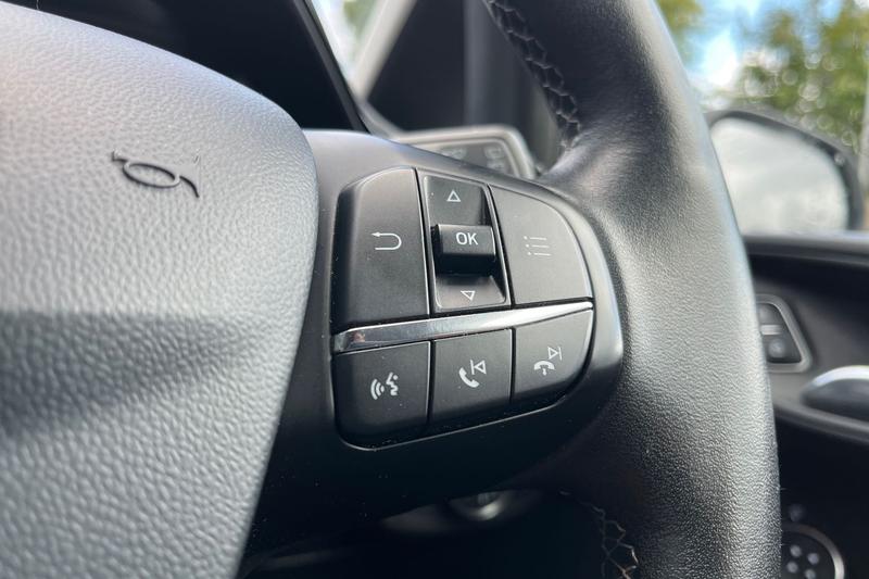 Used Ford Fiesta 2017 for sale - 78087909: Photo 40