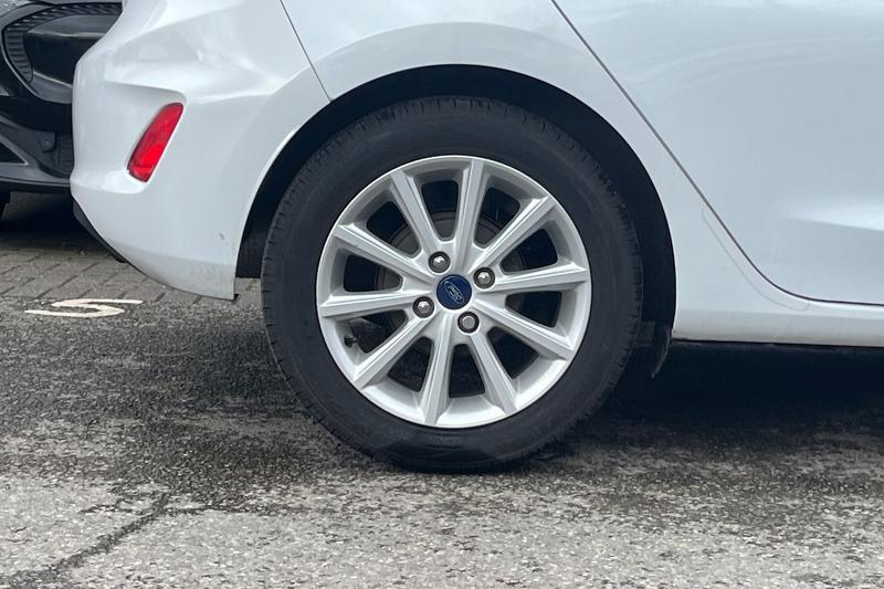 Used Ford Fiesta 2017 for sale - 78087909: Photo 8