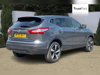 Used Nissan Qashqai 2017 for sale - 78671151: Photo