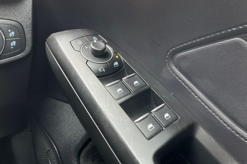 Used Ford Focus 2023 for sale - 76277367: Photo 16