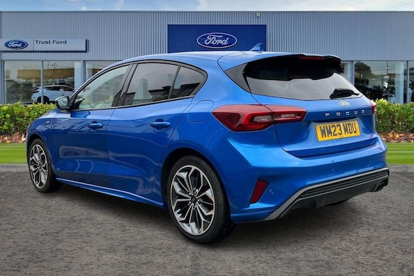 Used Ford Focus 2023 for sale - 76277367: Photo 2