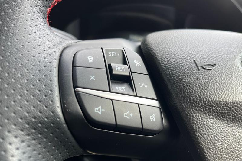 Used Ford Kuga 2020 for sale - 76625335: Photo 39