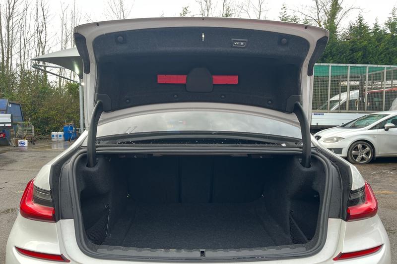 Used BMW 3 Series 2020 for sale - 77653772: Photo 21