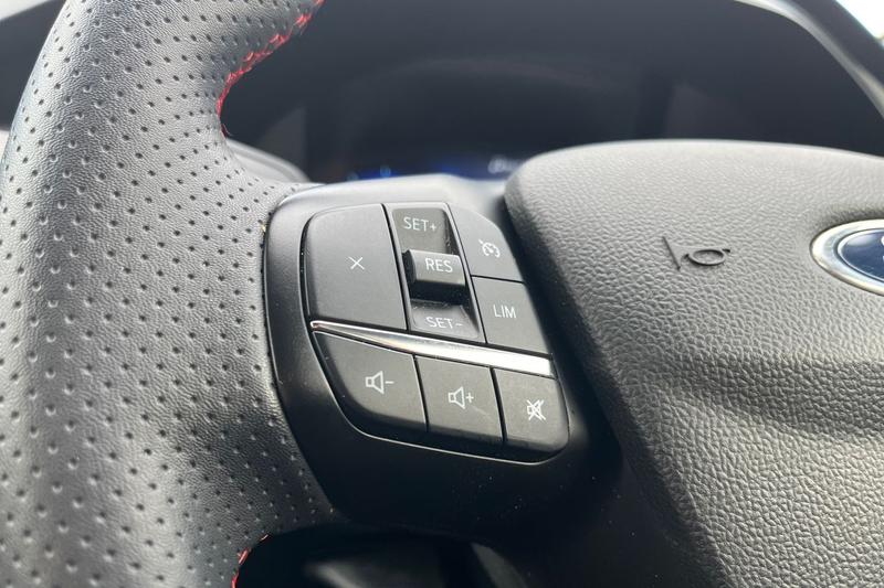 Used Ford Kuga 2022 for sale - 76184560: Photo 39
