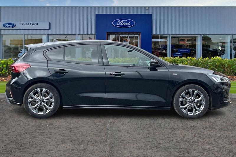 Used Ford Focus 2023 for sale - 78001265: Photo 3