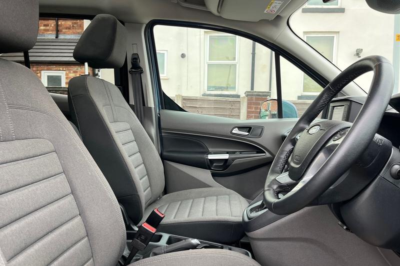 Used Ford Grand Tourneo Connect 2022 for sale - 78001286: Photo 17