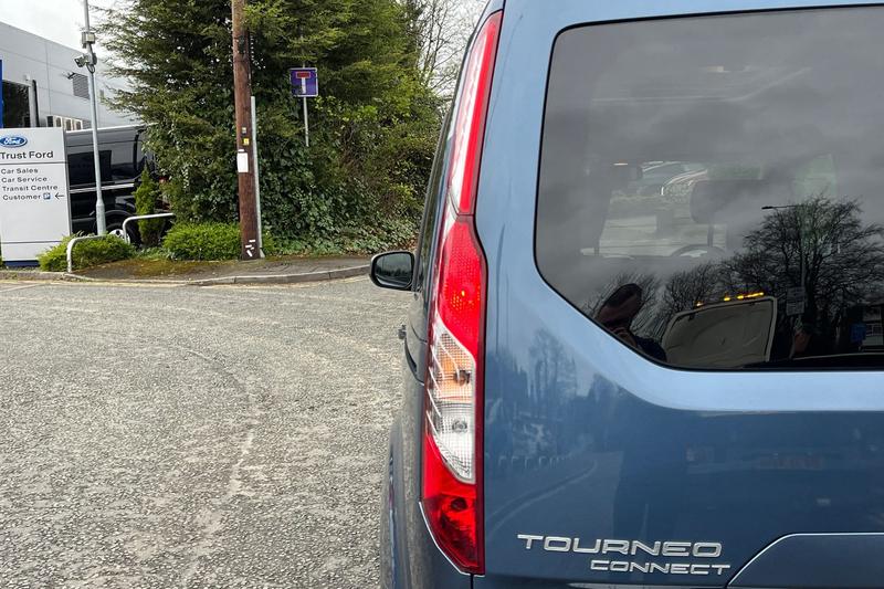 Used Ford Grand Tourneo Connect 2022 for sale - 78001286: Photo 24