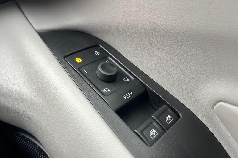 Used Ford Explorer 2024 for sale - 76684918: Photo 16