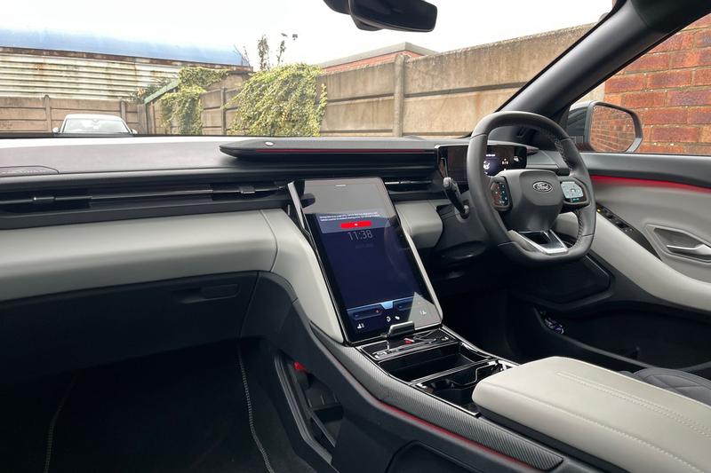 Used Ford Explorer 2024 for sale - 76684918: Photo 18