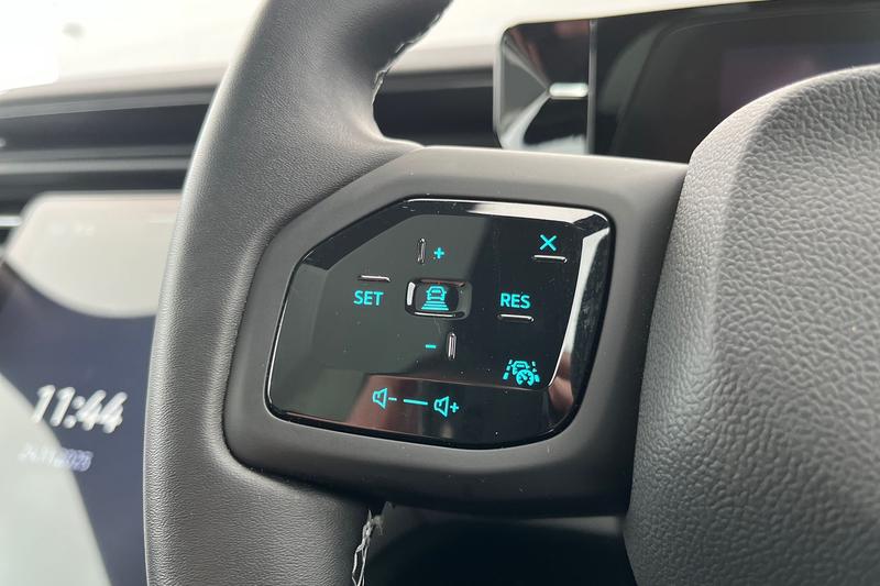 Used Ford Explorer 2024 for sale - 76684918: Photo 36