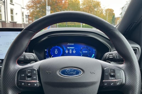 Used Ford Focus 2022 for sale - 76255397: Photo 12