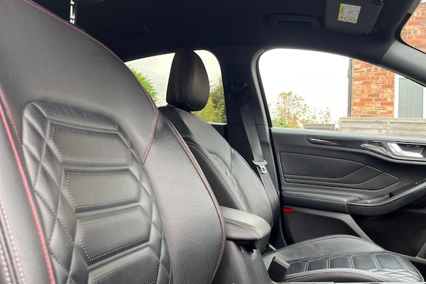 Used Ford Focus 2022 for sale - 76255397: Photo 17