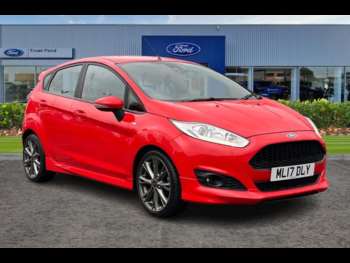 2017 - ST-LINE | Low Mileage | Satellite Navigation | Rear Parking Sensors Manual 5-Door