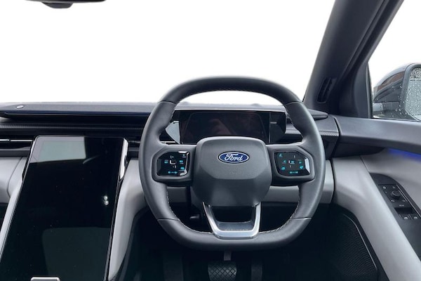 Used Ford Explorer 2024 for sale - 76277201: Photo 11