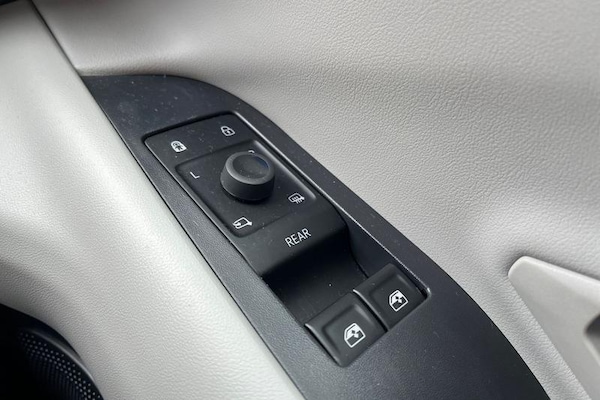 Used Ford Explorer 2024 for sale - 76277201: Photo 16