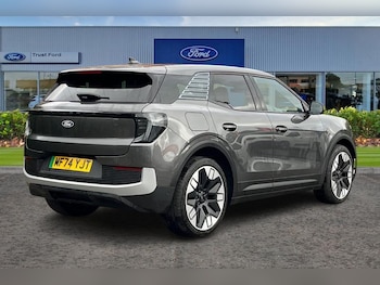 Used Ford Explorer 2024 for sale - 76277201: Photo 4