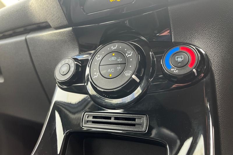 Used Ford Fiesta 2014 for sale - 76631378: Photo 22