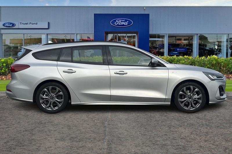 Used Ford Focus 2024 for sale - 76184536: Photo 3