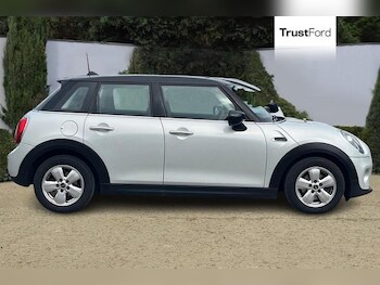 Used MINI Hatch 2020 for sale - 78240132: Photo