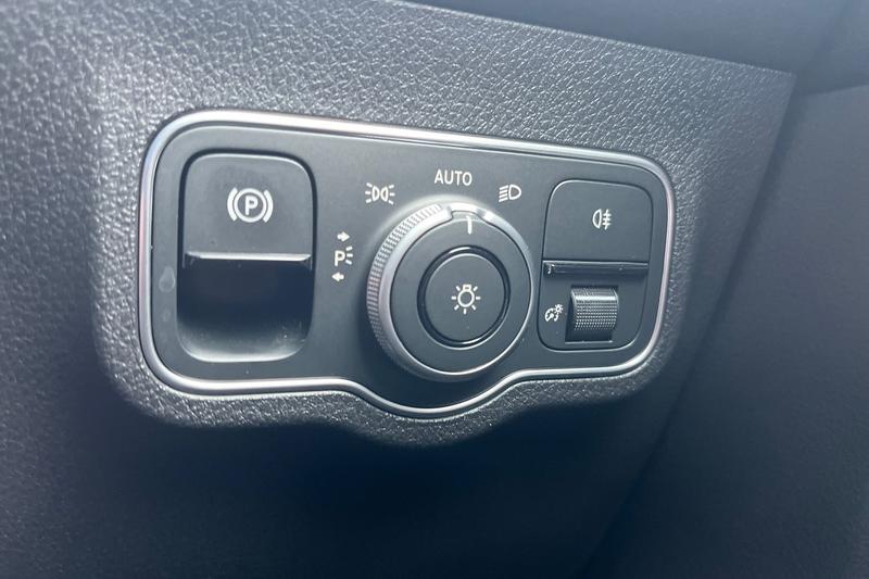 Used Mercedes-Benz GLB 2025 for sale - 77541582: Photo 29