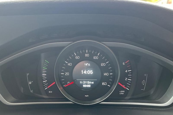 Used Volvo V40 2018 for sale - 76332595: Photo 13