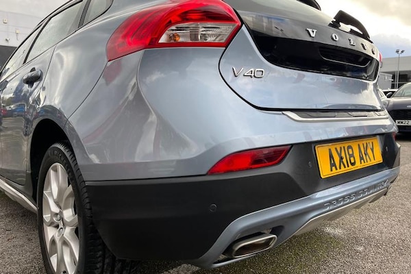 Used Volvo V40 2018 for sale - 76332595: Photo 23
