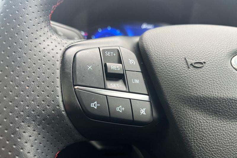 Used Ford Kuga 2022 for sale - 77570705: Photo 39