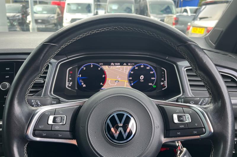 Used Volkswagen T-Roc 2021 for sale - 77582060: Photo 12