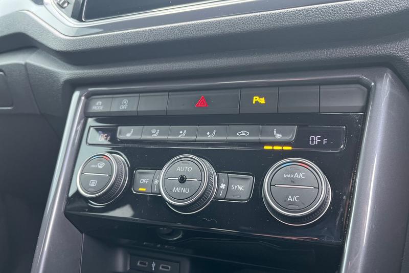 Used Volkswagen T-Roc 2021 for sale - 77582060: Photo 22