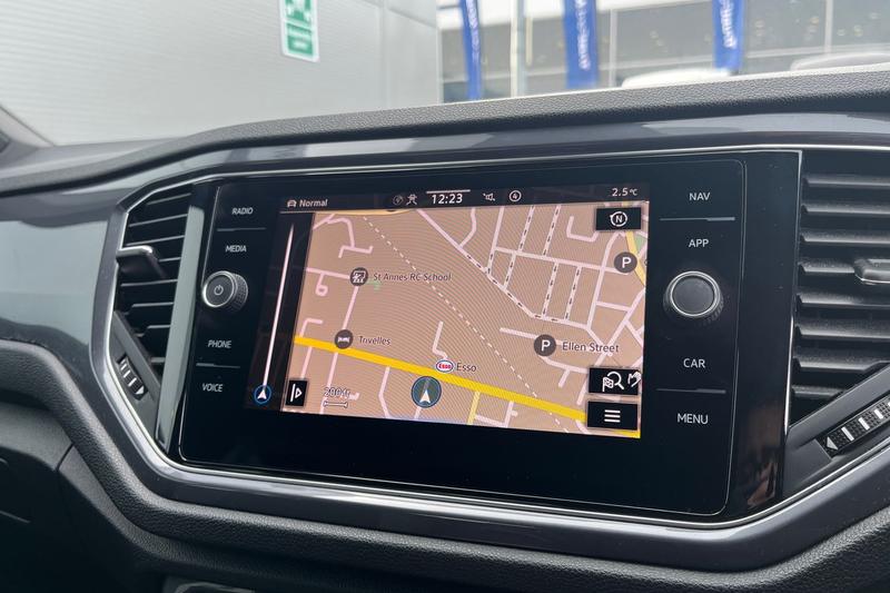 Used Volkswagen T-Roc 2021 for sale - 77582060: Photo 33