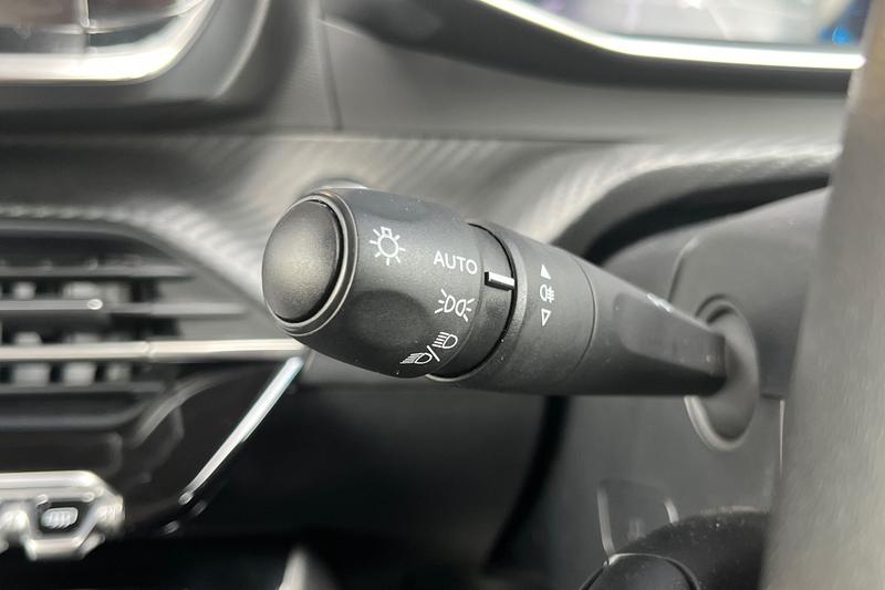 Used Peugeot 208 2023 for sale - 76486480: Photo 14