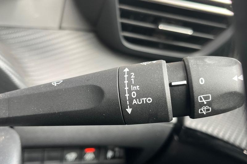 Used Peugeot 208 2023 for sale - 76486480: Photo 15