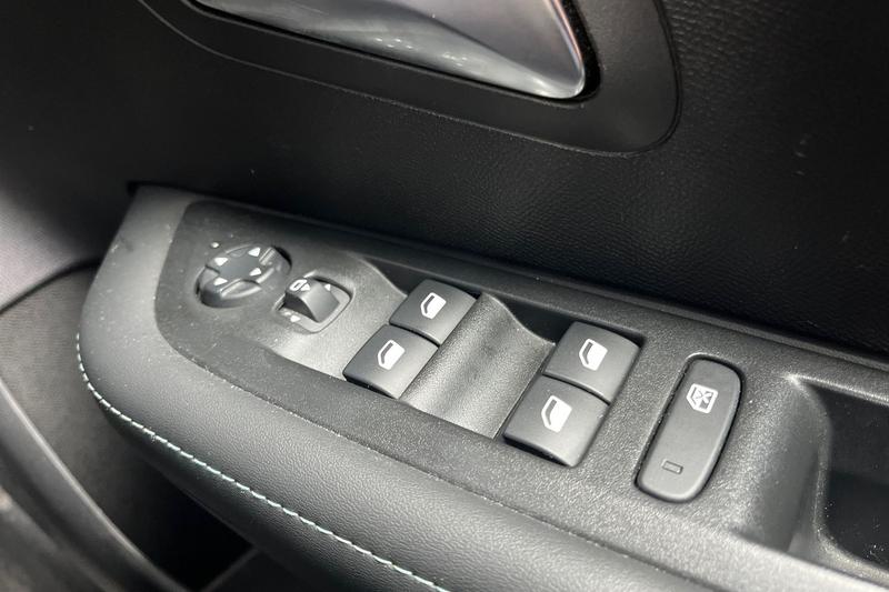 Used Peugeot 208 2023 for sale - 76486480: Photo 16