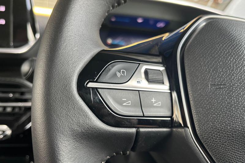 Used Peugeot 208 2023 for sale - 76486480: Photo 39