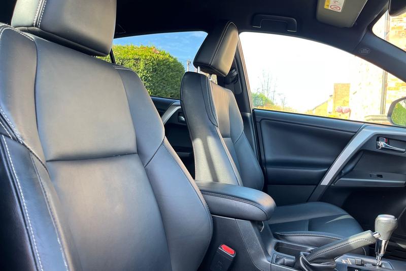 Used Toyota RAV4 2018 for sale - 78028582: Photo 17